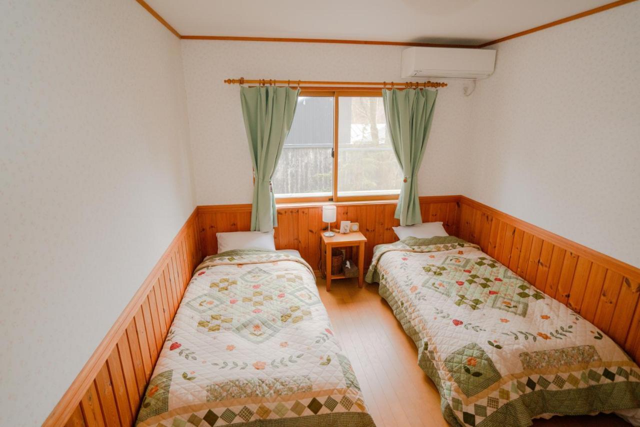 Guest House Chaconne Karuizava Kültér fotó